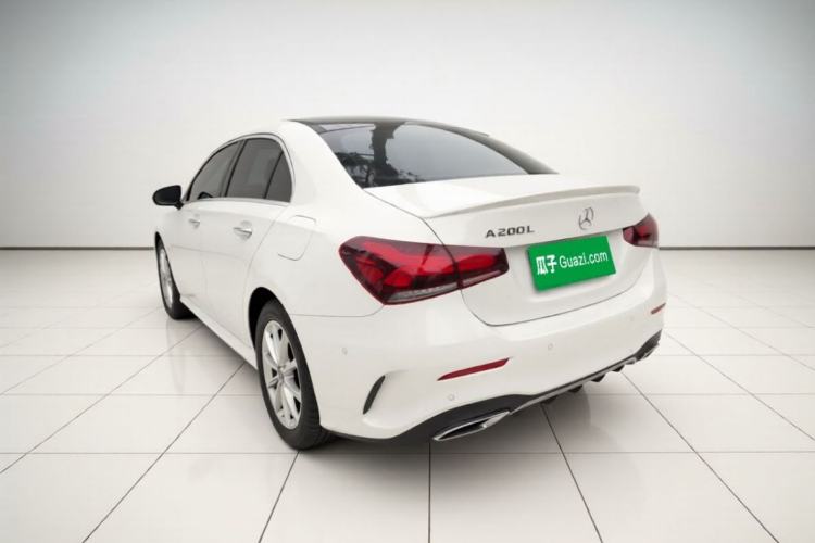 Used Mercedes-Benz A-Class 2020 Restyled A 200 L Sport Sedan Fashion Version Exterior 9