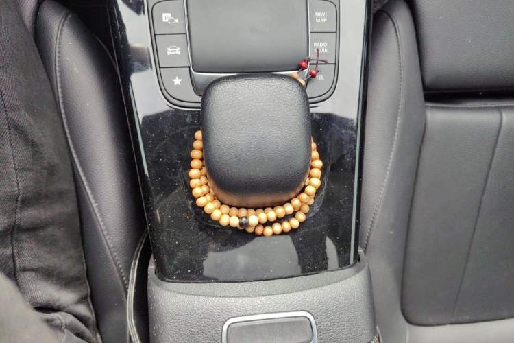 Used Mercedes-Benz A-Class 2020 Restyled A 200 L Sport Sedan Fashion Version Gear Lever