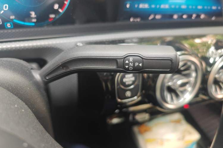 Used Mercedes-Benz A-Class 2020 Restyled A 200 L Sport Sedan Fashion Version Gear Lever