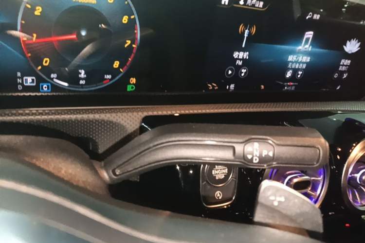 Used Mercedes-Benz A-Class 2020 Restyled A 200 L Sport Sedan Fashion Version Gear Lever