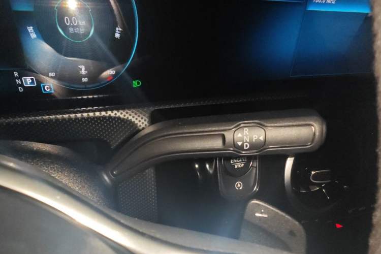 Used Mercedes-Benz A-Class 2020 Facelift A 180 L Sport Sedan Special Configuration Gear Lever