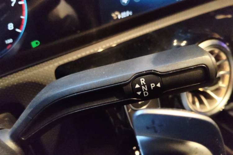 Used Mercedes-Benz A-Class 2020 Restyled A 200 L Sport Sedan Fashion Version Gear Lever