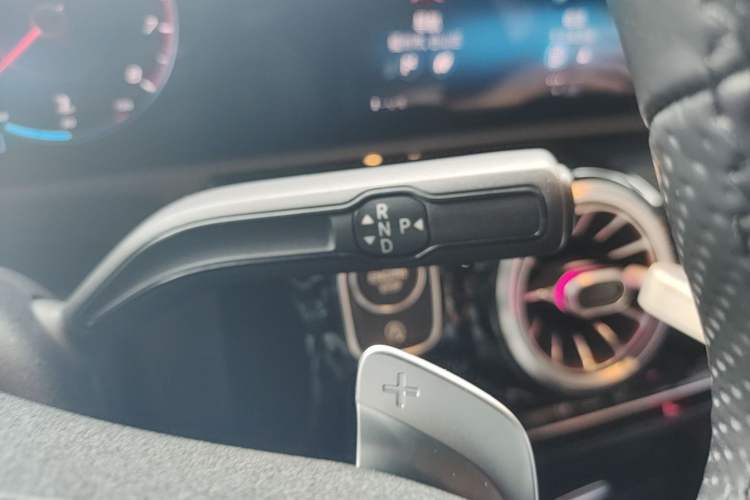 Used Mercedes-Benz A-Class 2020 Restyled A 200 L Sport Sedan Fashion Version Gear Lever