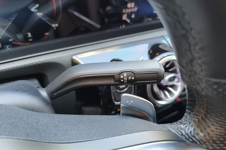 Used Mercedes-Benz A-Class 2020 Restyled A 200 L Sport Sedan Fashion Version Gear Lever