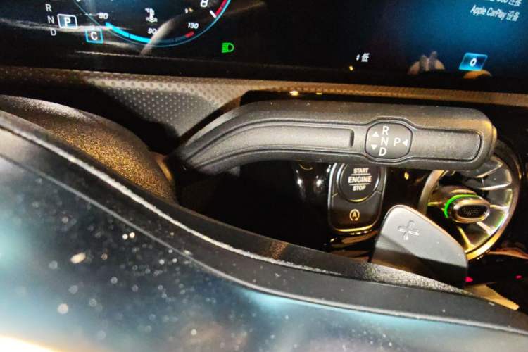 Used Mercedes-Benz A-Class 2020 Restyled A 200 L Sport Sedan Fashion Version Gear Lever