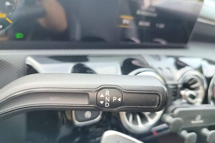 Used Mercedes-Benz A-Class 2020 Restyled A 200 L Sport Sedan Fashion Version Gear Lever