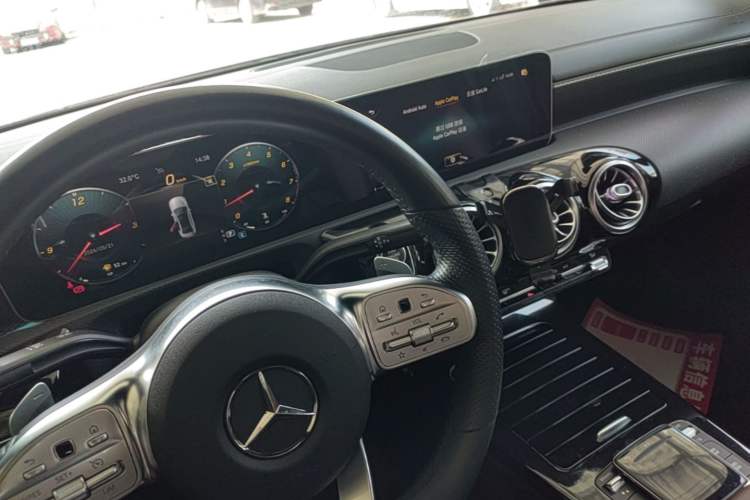Used Mercedes-Benz A-Class 2020 Restyled A 200 L Sport Sedan Fashion Version Gear Lever