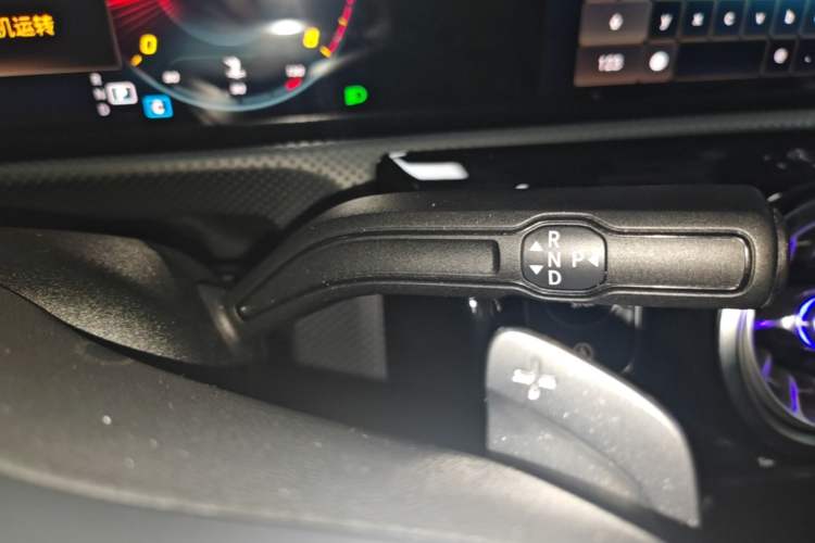 Used Mercedes-Benz A-Class 2020 Restyled A 200 L Sport Sedan Fashion Version Gear Lever