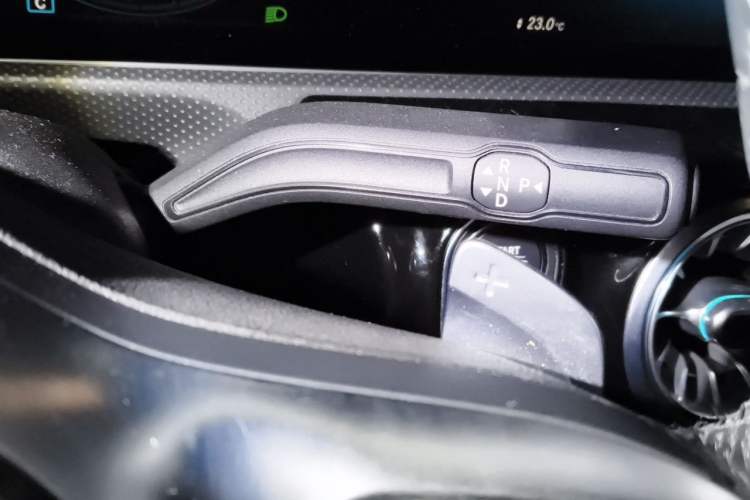 Used Mercedes-Benz A-Class 2020 Restyled A 200 L Sport Sedan Fashion Version Gear Lever