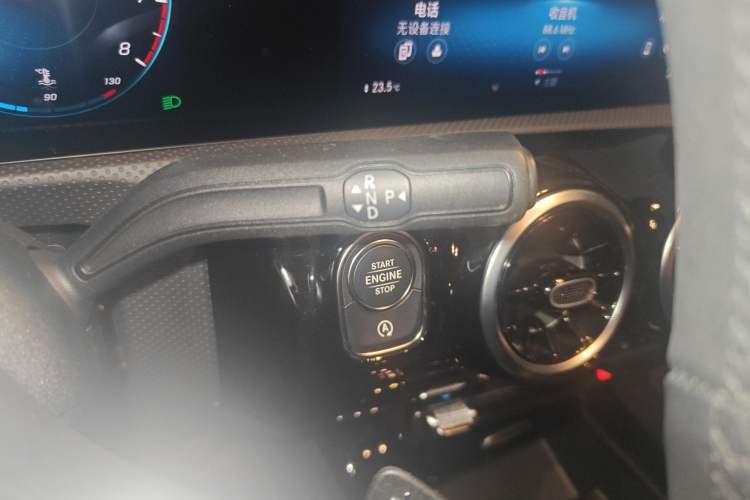 Used Mercedes-Benz A-Class 2020 Second Facelift A 180 L Sport Sedan Gear Lever