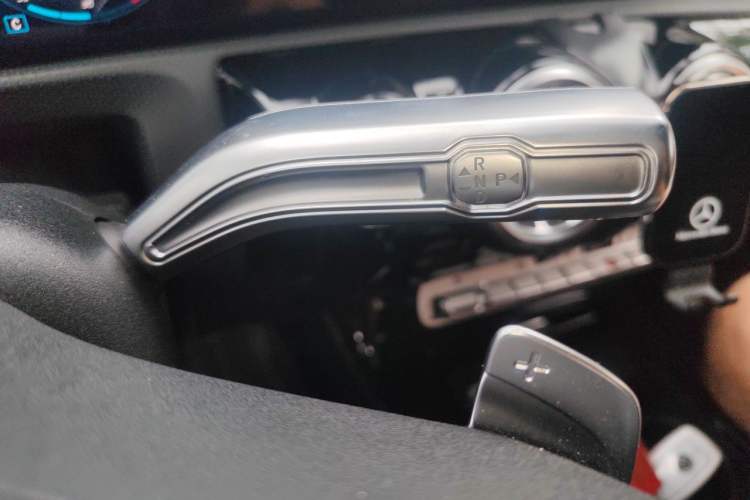 Used Mercedes-Benz A-Class 2020 Restyled A 200 L Sport Sedan Fashion Version Gear Lever
