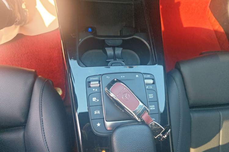 Used Mercedes-Benz A-Class 2020 Second Facelift A 180 L Sport Sedan Gear Lever