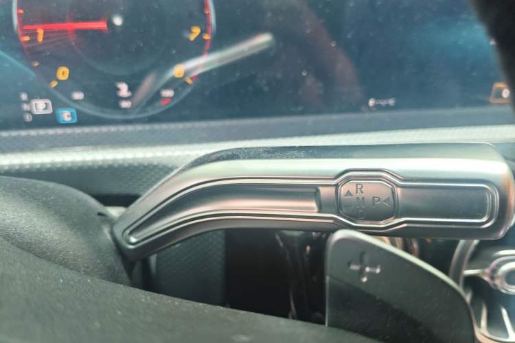 Used Mercedes-Benz A-Class 2020 Restyled A 200 L Sport Sedan Fashion Version Gear Lever