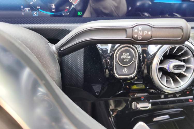 Used Mercedes-Benz A-Class 2020 Restyled A 200 L Sport Sedan Fashion Version Gear Lever