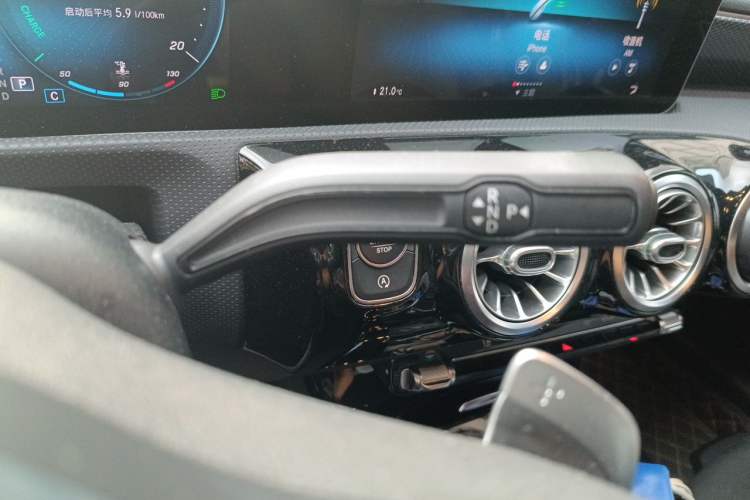Used Mercedes-Benz A-Class 2020 Restyled A 200 L Sport Sedan Fashion Version Gear Lever