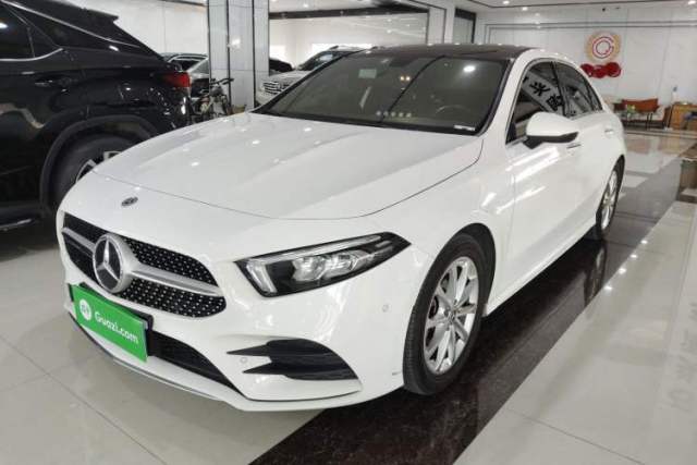 Mercedes-Benz A-Class 2020 Restyled A 200 L Sport Sedan Dynamic Version usado