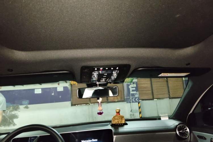 Used Mercedes-Benz A-Class 2020 A 220 L 4MATIC Sport Sedan Headliner