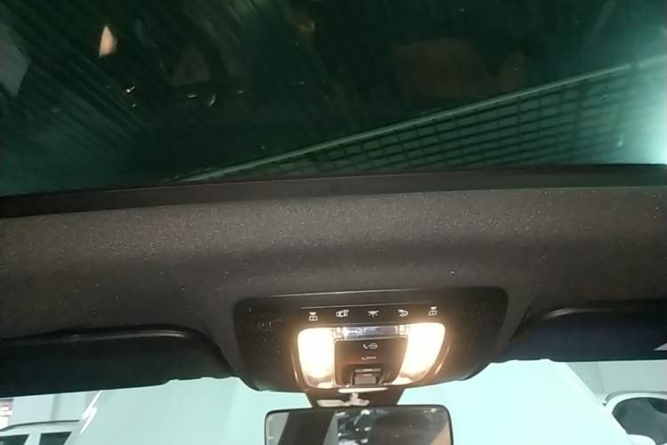Used Mercedes-Benz A-Class 2020 Restyled A 200 L Sport Sedan Fashion Version Headliner