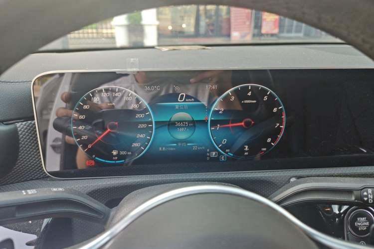 Used Mercedes-Benz A-Class 2020 Facelift A 180 L Sport Sedan Special Configuration Instrument Cluster