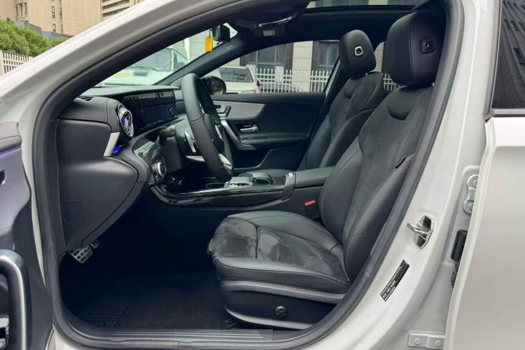 Used Mercedes-Benz A-Class 2020 A 220 L 4MATIC Sport Sedan Interior 1