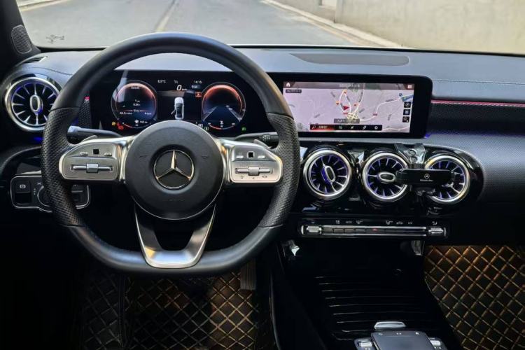 Used Mercedes-Benz A-Class 2020 Restyled A 200 L Sport Sedan Fashion Version Interior 1