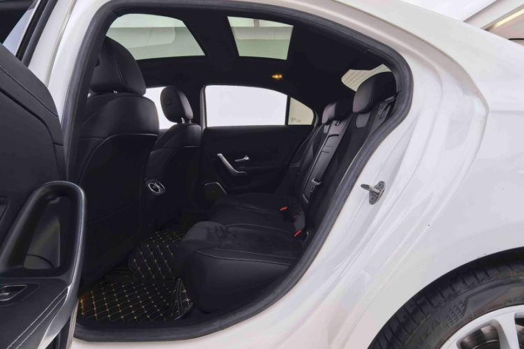 Used Mercedes-Benz A-Class 2020 Restyled A 200 L Sport Sedan Fashion Version Interior 1