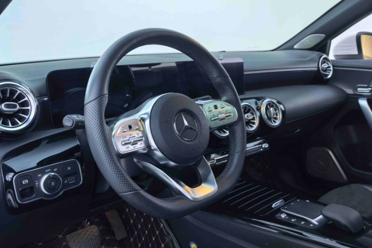 Used Mercedes-Benz A-Class 2020 Restyled A 200 L Sport Sedan Fashion Version Interior 12