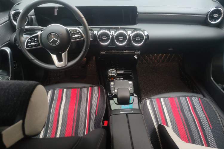Used Mercedes-Benz A-Class 2020 Second Facelift A 180 L Sport Sedan Interior 2