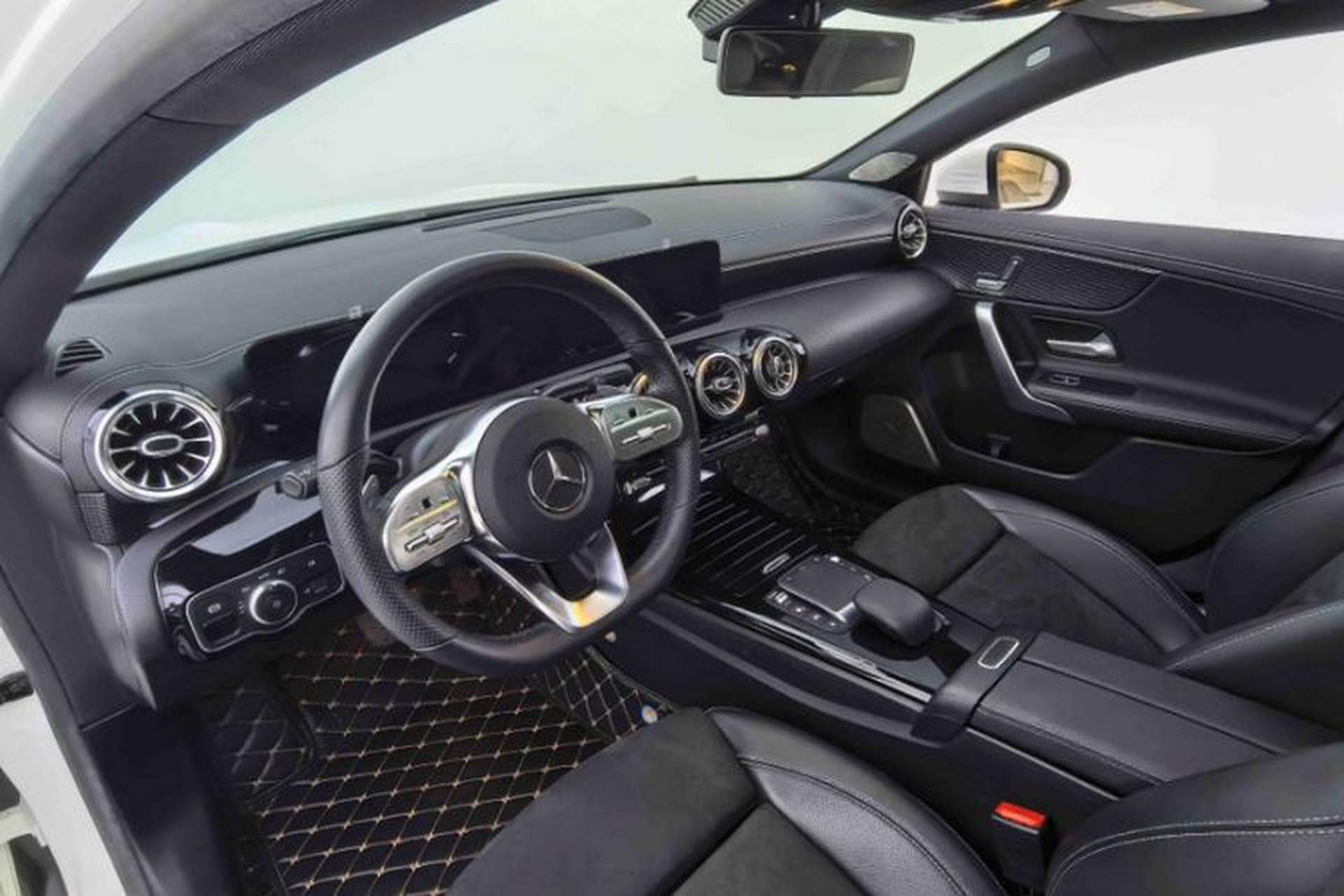 Used Mercedes-Benz A-Class 2020 Restyled A 200 L Sport Sedan Fashion Version Interior 3