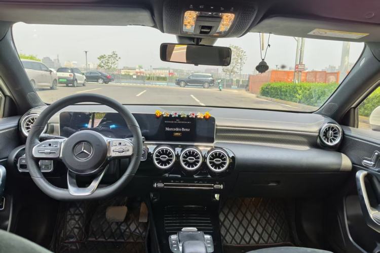 Used Mercedes-Benz A-Class 2020 Restyled A 200 L Sport Sedan Fashion Version Interior 3