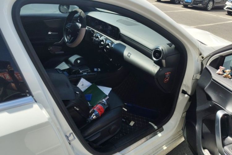 Used Mercedes-Benz A-Class 2020 Second Facelift A 180 L Sport Sedan Interior 3