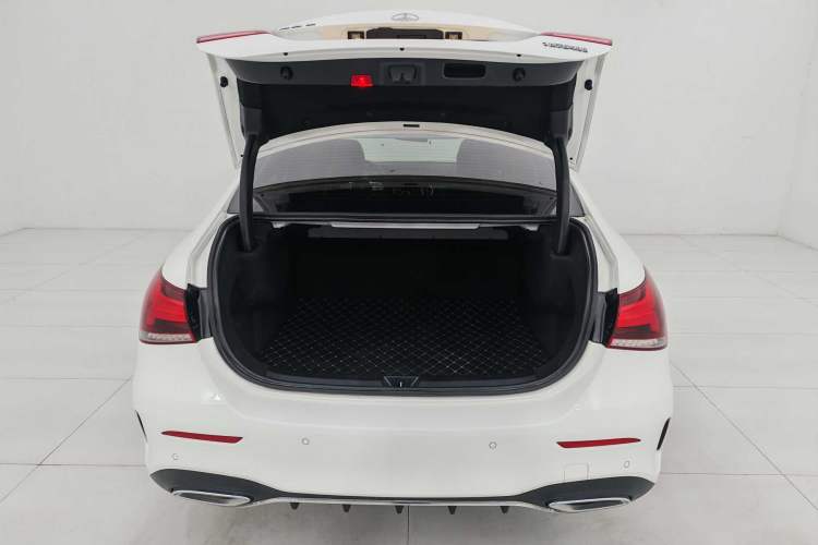 Used Mercedes-Benz A-Class 2020 A 200 L Sport Sedan Interior 3