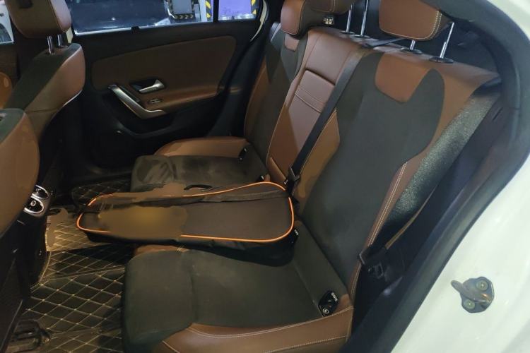 Used Mercedes-Benz A-Class 2020 Restyled A 200 L Sport Sedan Fashion Version Interior 4