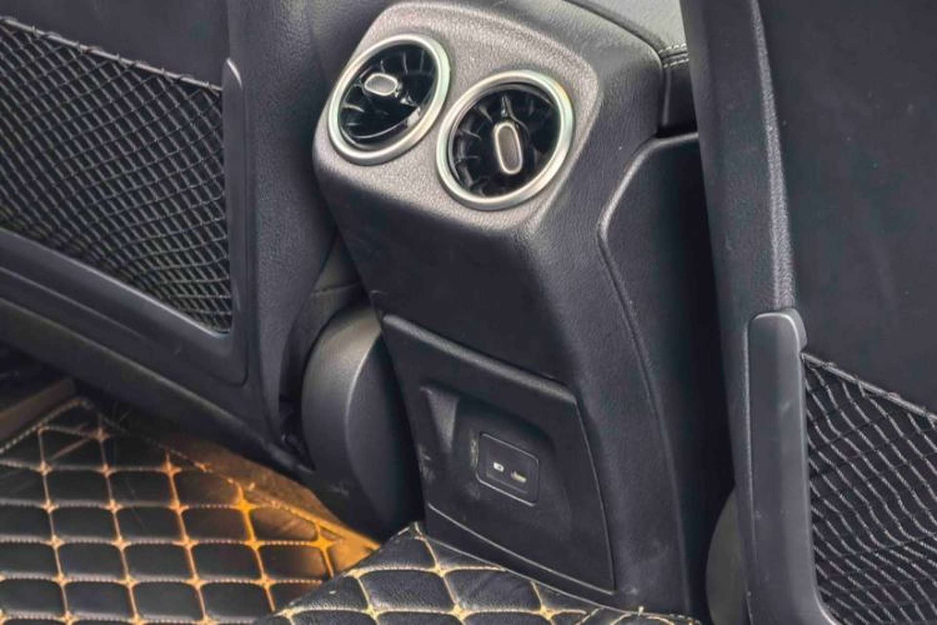 Used Mercedes-Benz A-Class 2020 Restyled A 200 L Sport Sedan Fashion Version Interior 4