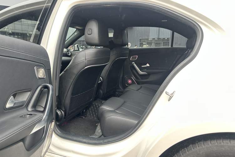 Used Mercedes-Benz A-Class 2020 Second Facelift A 180 L Sport Sedan Interior 5