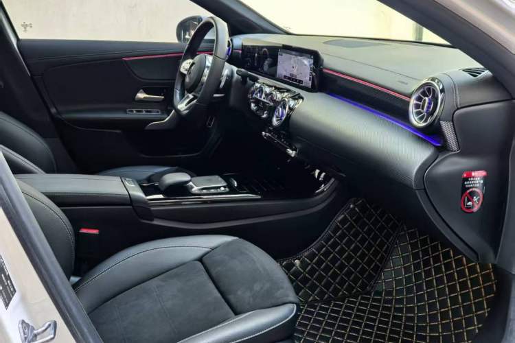 Used Mercedes-Benz A-Class 2020 Restyled A 200 L Sport Sedan Fashion Version Interior 5