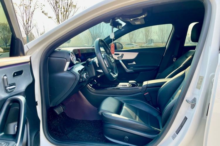 Used Mercedes-Benz A-Class 2020 A 220 L 4MATIC Sport Sedan Interior 5