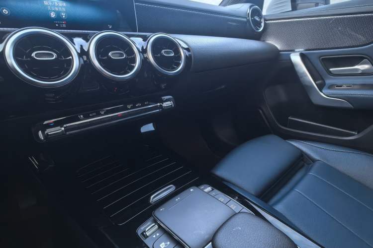 Used Mercedes-Benz A-Class 2020 Restyled A 200 L Sport Sedan Dynamic Version Interior 6