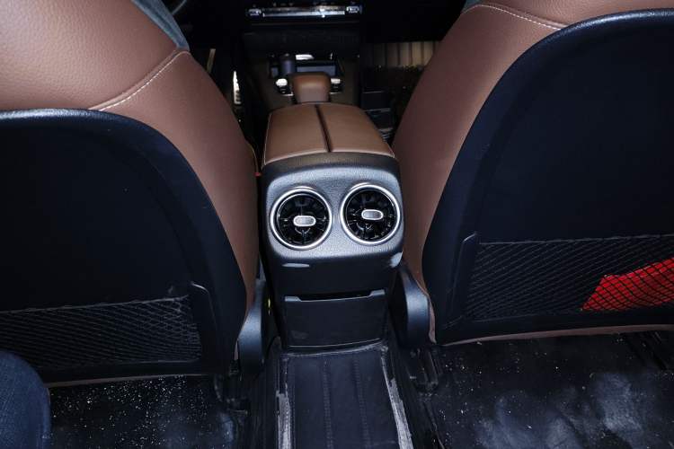 Used Mercedes-Benz A-Class 2020 A 220 L 4MATIC Sport Sedan Interior 6