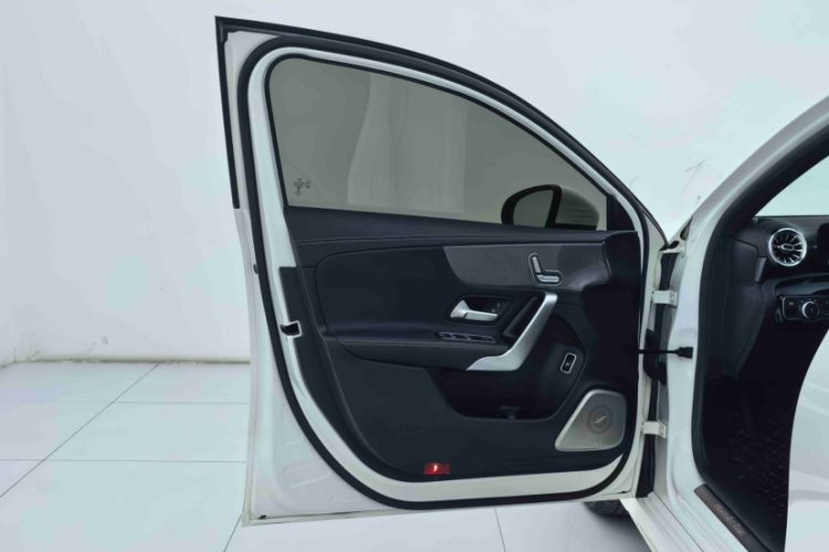 Used Mercedes-Benz A-Class 2020 Restyled A 200 L Sport Sedan Fashion Version Interior 7