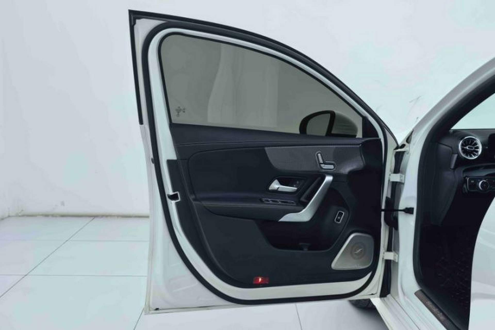 Used Mercedes-Benz A-Class 2020 Restyled A 200 L Sport Sedan Fashion Version Interior 7