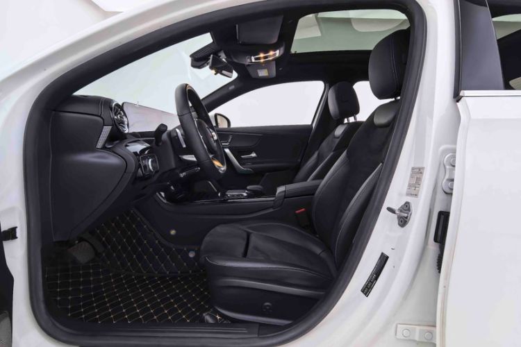 Used Mercedes-Benz A-Class 2020 Restyled A 200 L Sport Sedan Fashion Version Interior 8