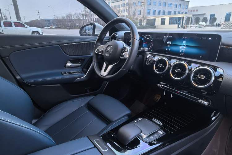 Used Mercedes-Benz A-Class 2020 Restyled A 200 L Sport Sedan Dynamic Version Interior 9