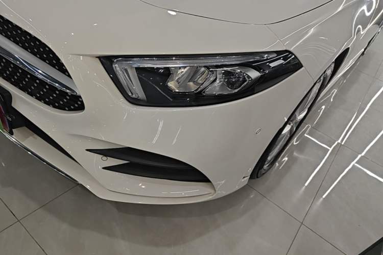 Used Mercedes-Benz A-Class 2020 Restyled A 200 L Sport Sedan Fashion Version Left Front Headlight