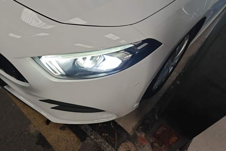 Used Mercedes-Benz A-Class 2020 Restyled A 200 L Sport Sedan Fashion Version Left Front Headlight