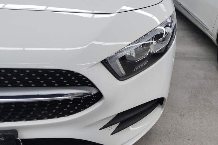 Used Mercedes-Benz A-Class 2020 Restyled A 200 L Sport Sedan Fashion Version Left Front Headlight