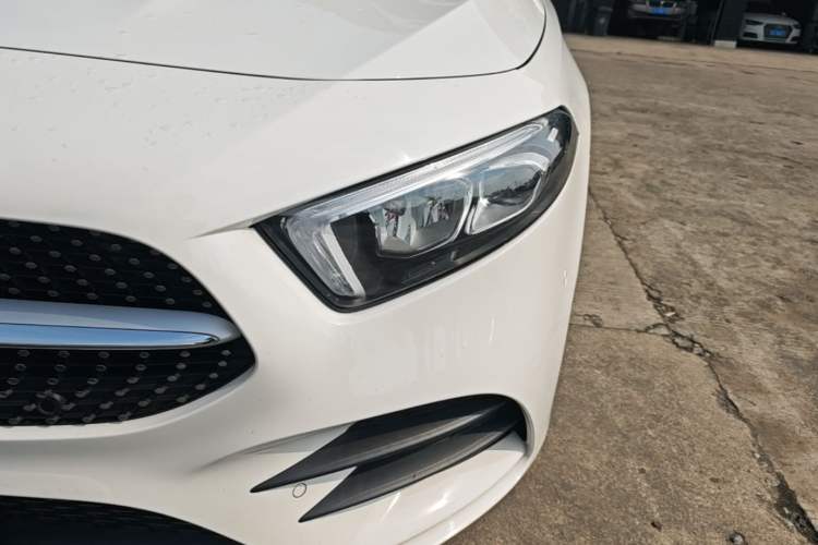 Used Mercedes-Benz A-Class 2020 Restyled A 200 L Sport Sedan Fashion Version Left Front Headlight