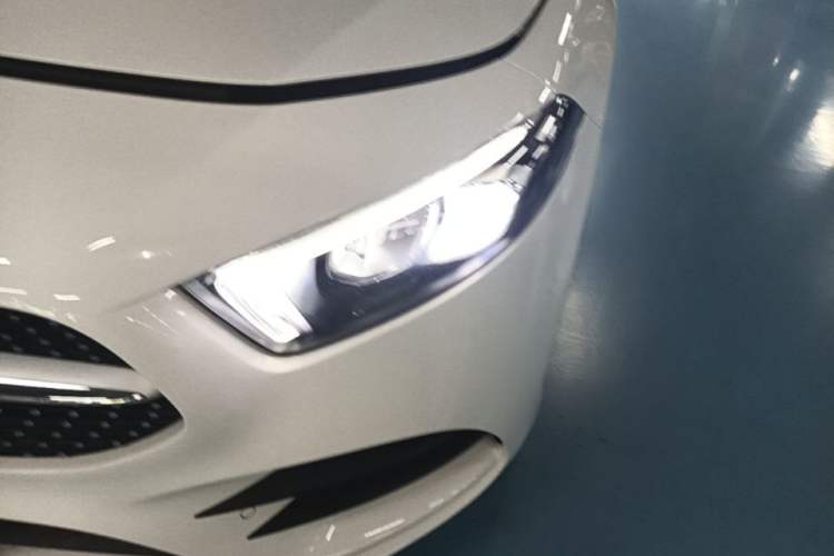 Used Mercedes-Benz A-Class 2020 Restyled A 200 L Sport Sedan Fashion Version Left Front Headlight