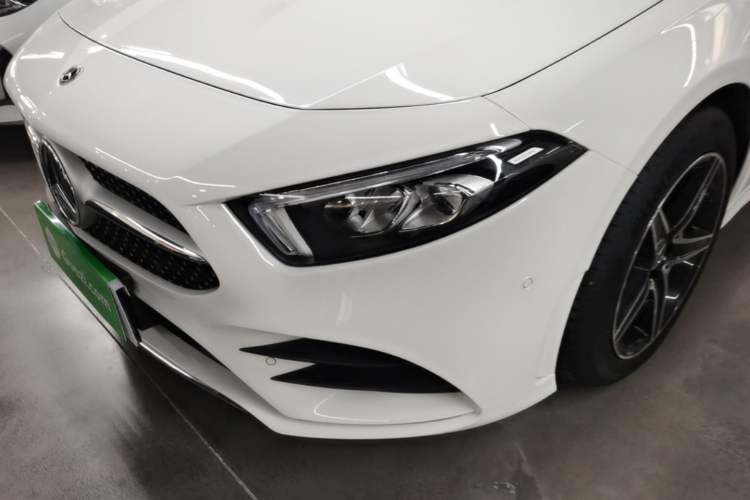 Used Mercedes-Benz A-Class 2020 Restyled A 200 L Sport Sedan Fashion Version Left Front Headlight