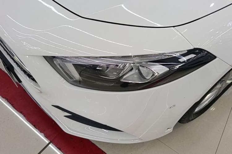 Used Mercedes-Benz A-Class 2020 Restyled A 200 L Sport Sedan Fashion Version Left Front Headlight